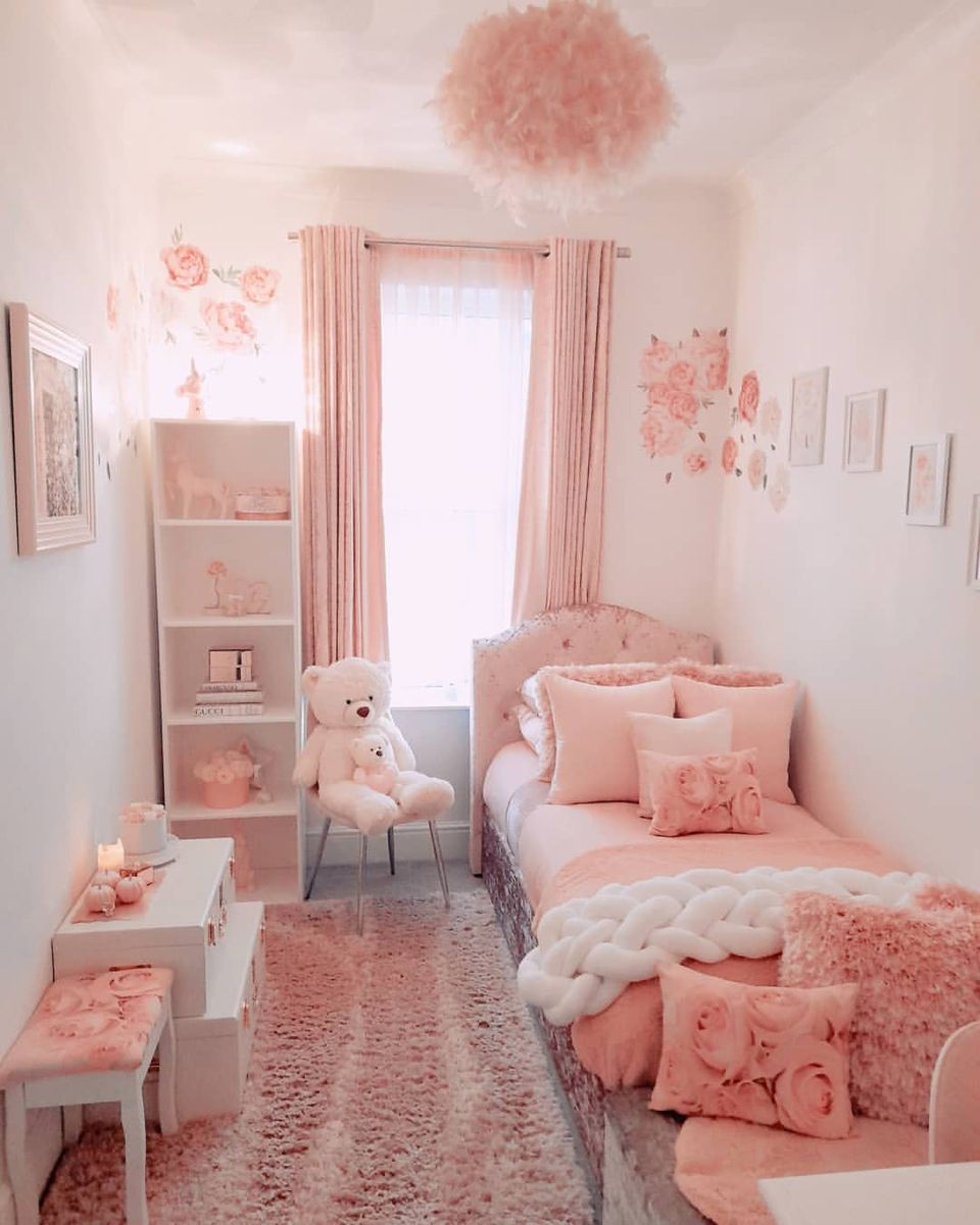 Mẫu thiết kế và cách trang trí phòng ngủ nữ đơn giản mà đẹp - Nội thất IRIS